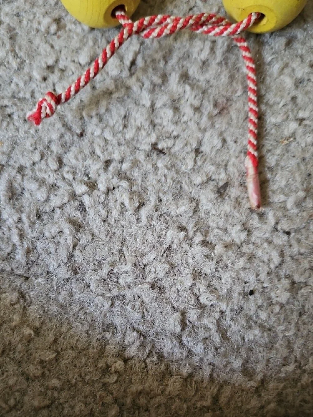 Playskool 702 Jumbo Wood Beads String - Red, Yellow, Blue Vintage 1978 28 Beads
